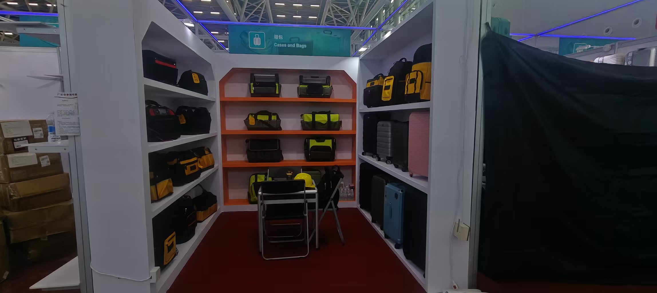 আমাদের কোম্পানি সফলভাবে 2025 সালের শরৎ ক্যান্টন ফেয়ারে পেশাদার টুল ব্যাগ তৈরির ক্ষমতা প্রদর্শন করে